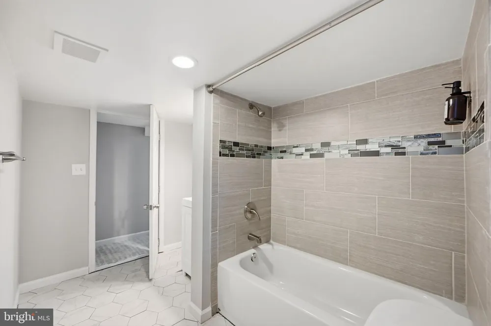 176 CARROLL ROAD Pasadena, MD 21122