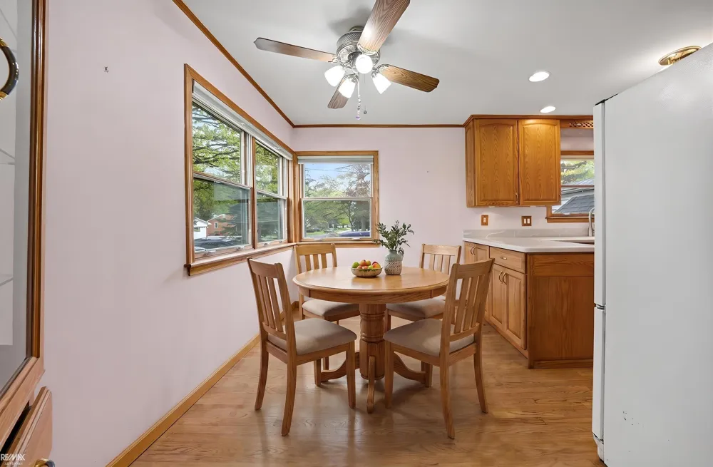 28900 S River Road Harrison Charter Township, MI 48045