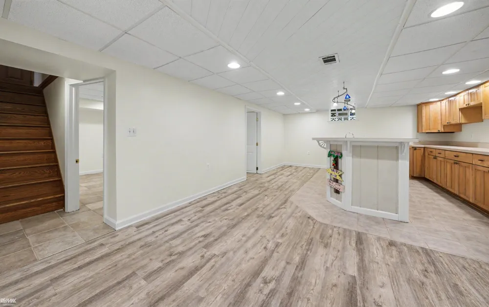 28900 S River Road Harrison Charter Township, MI 48045