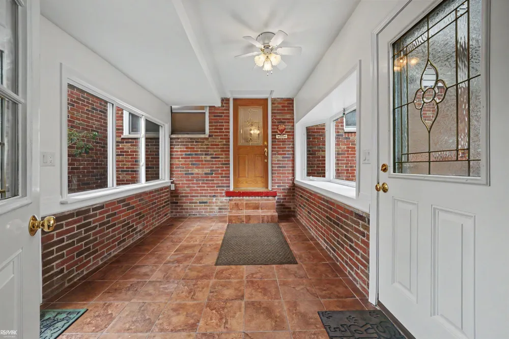 28900 S River Road Harrison Charter Township, MI 48045