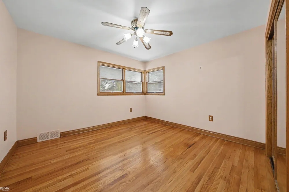 28900 S River Road Harrison Charter Township, MI 48045