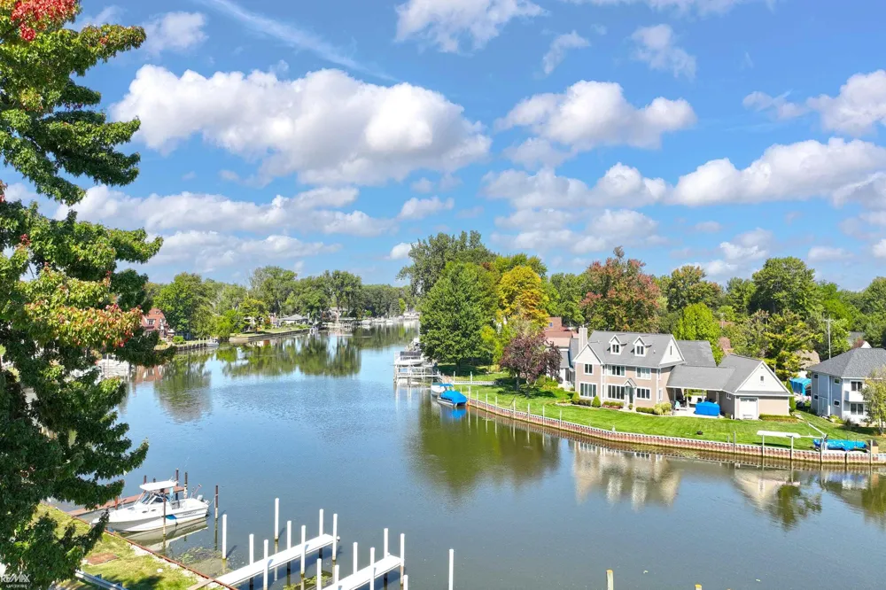28900 S River Road Harrison Charter Township, MI 48045
