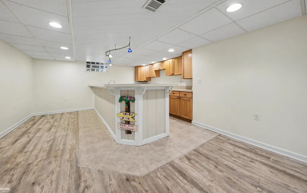 28900 S River Road Harrison Charter Township, MI 48045