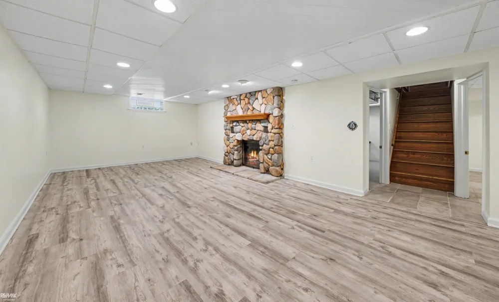 28900 S River Road Harrison Charter Township, MI 48045