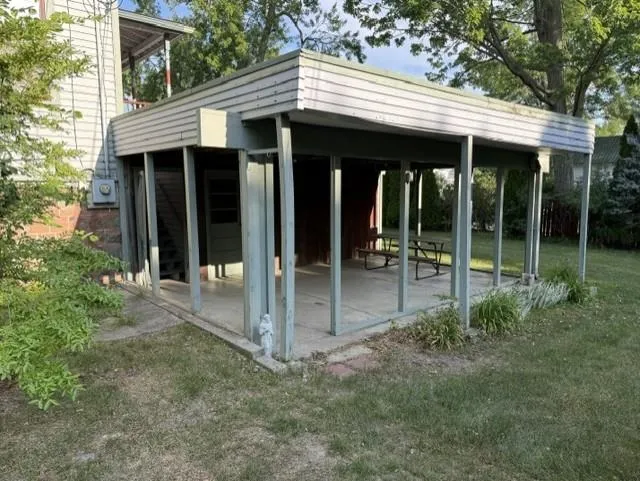 424 Center Street Alma City, MI 48801