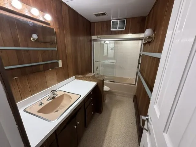 424 Center Street Alma City, MI 48801
