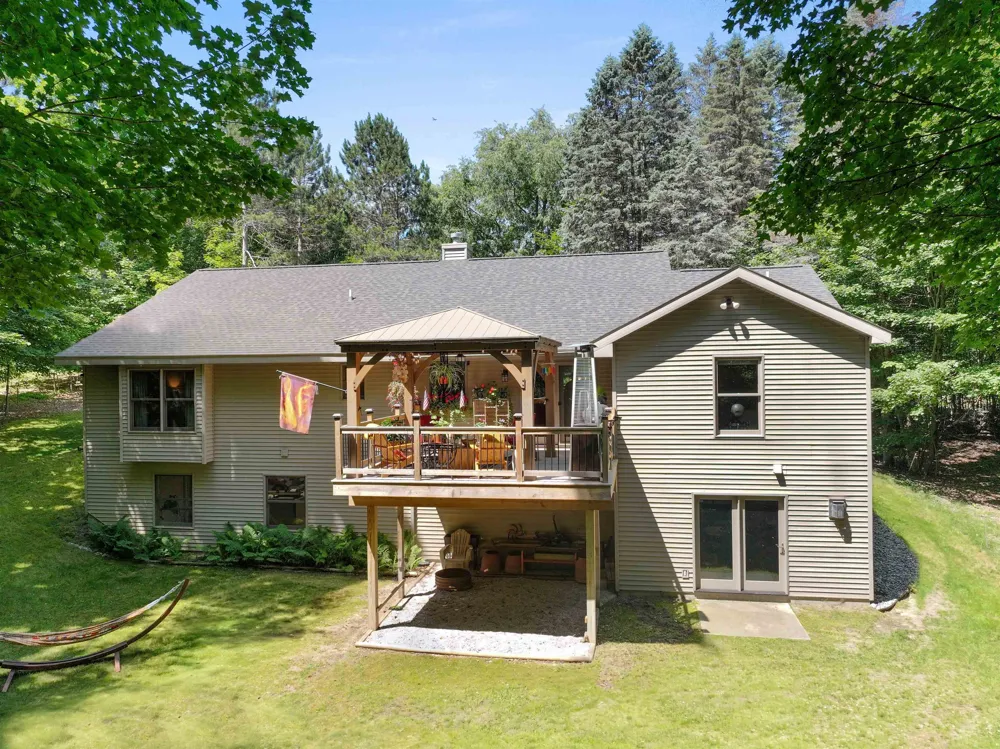 4490 Marykris Lane Long Lake Township, MI 49685