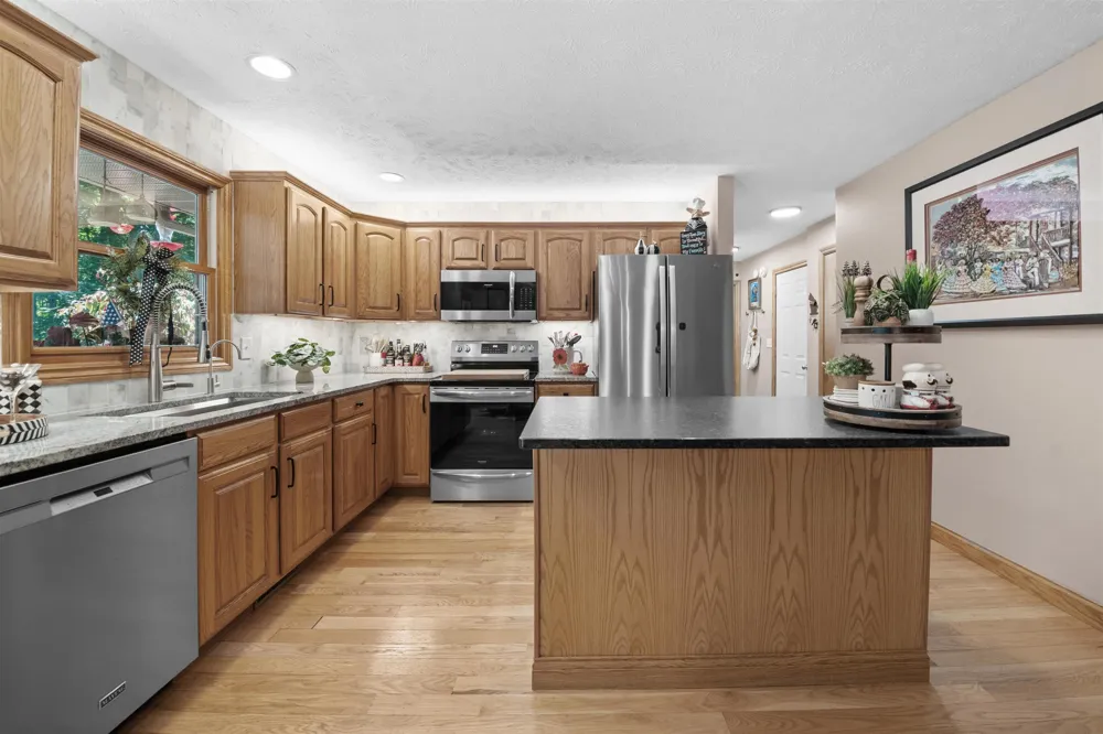 4490 Marykris Lane Long Lake Township, MI 49685