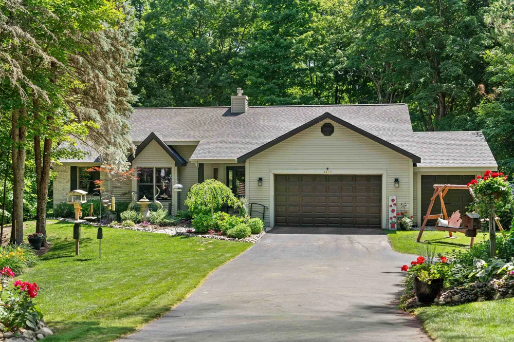 4490 Marykris Lane Long Lake Township, MI 49685