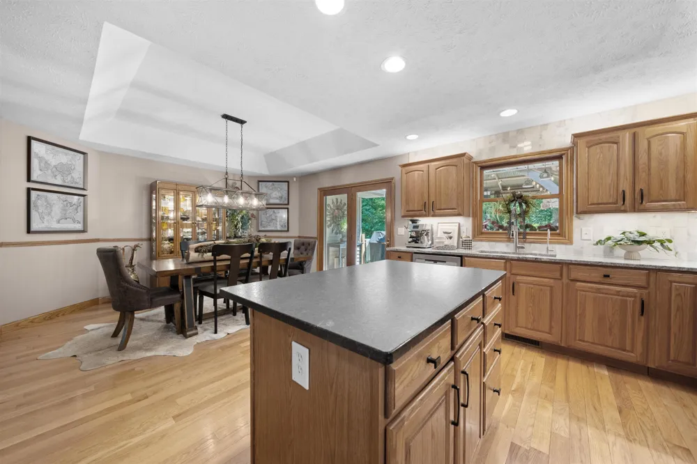 4490 Marykris Lane Long Lake Township, MI 49685