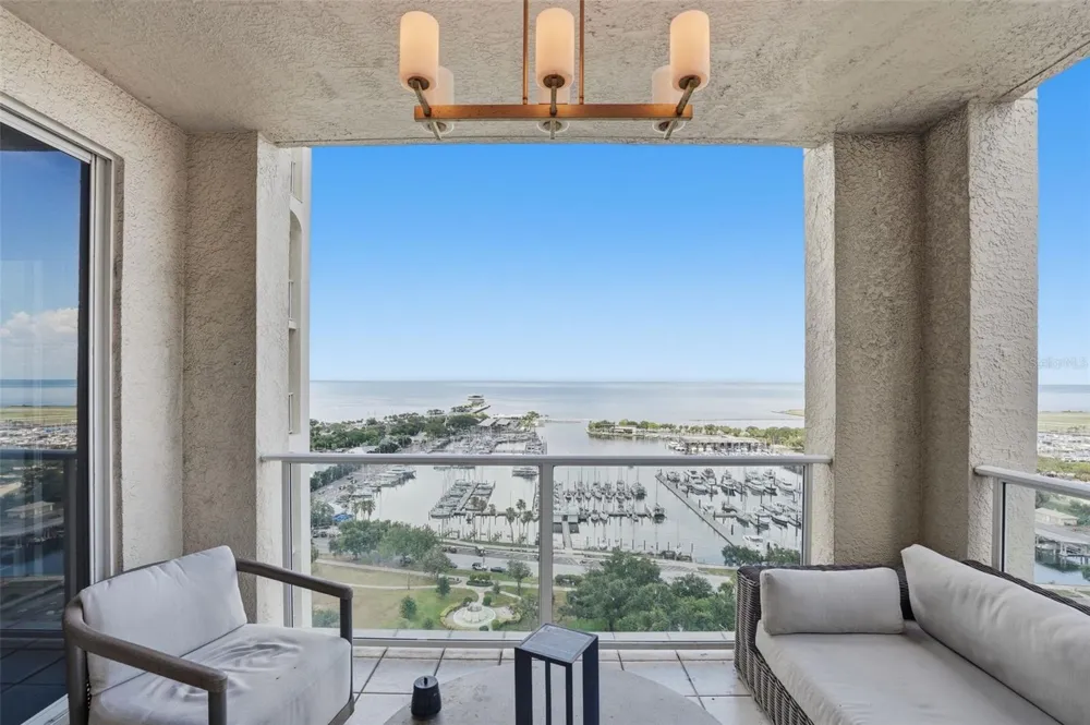 100 BEACH DRIVE NE #1900 St Petersburg, FL 33701