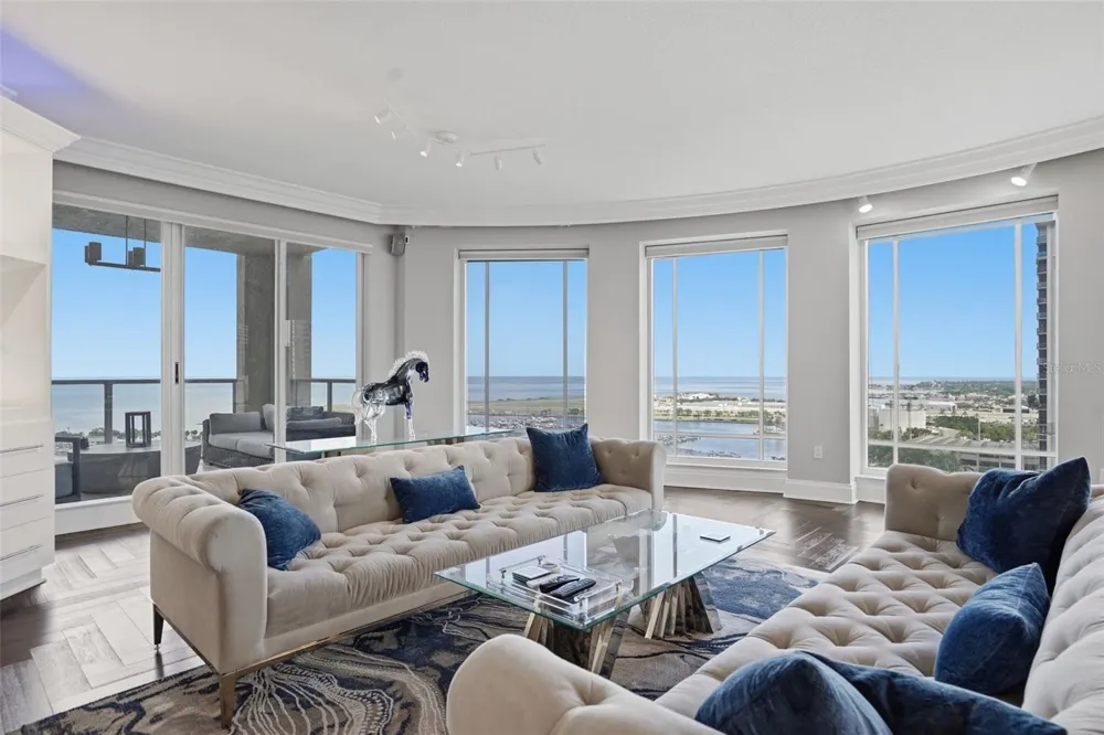 100 BEACH DRIVE NE #1900 St Petersburg, FL 33701