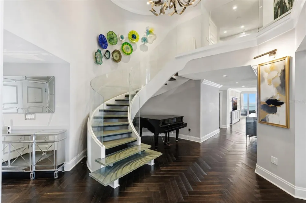 100 BEACH DRIVE NE #1900 St Petersburg, FL 33701