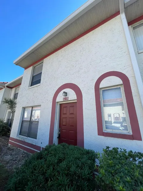 6218 YORKTOWN DRIVE #15