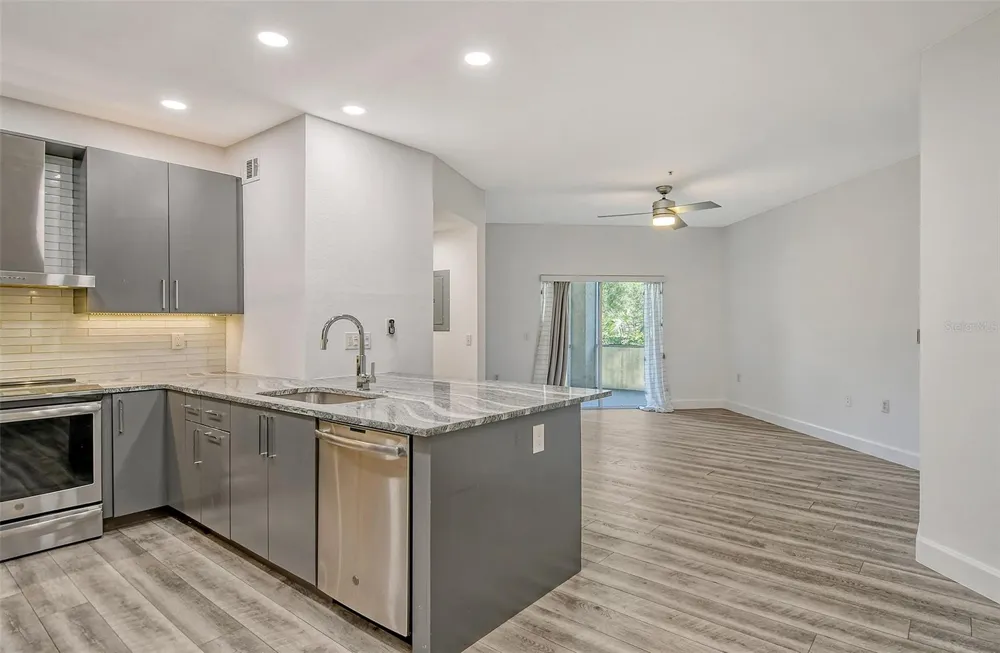 5160 NORTHRIDGE ROAD #107 Sarasota, FL 34238