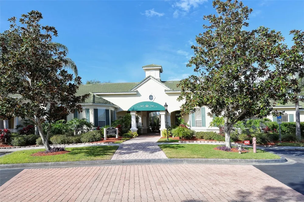 5160 NORTHRIDGE ROAD #107 Sarasota, FL 34238