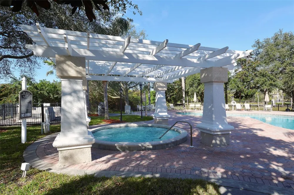 5160 NORTHRIDGE ROAD #107 Sarasota, FL 34238