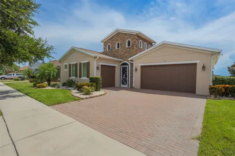 290 SILVER MAPLE ROAD