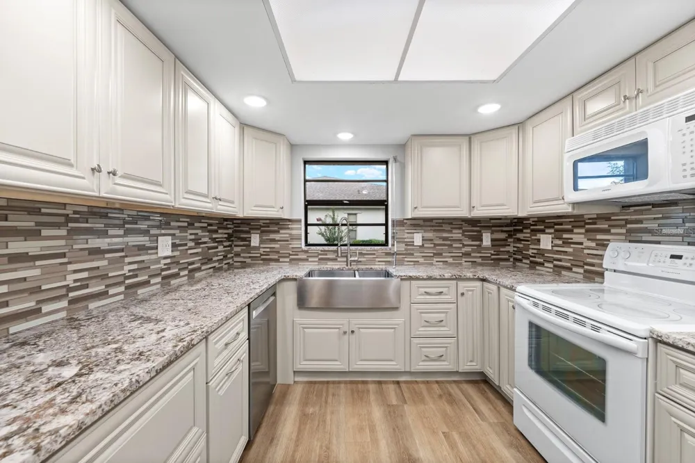 1409 LANGLEY DRIVE #1409 Sun City Center, FL 33573