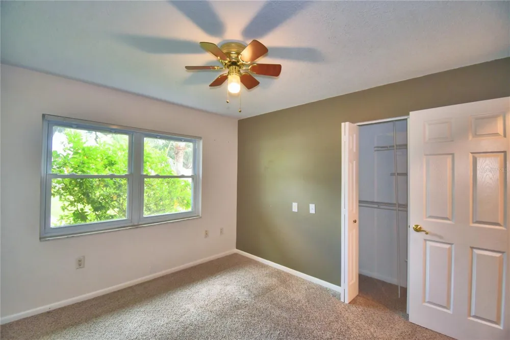 902 CRESTVIEW DRIVE Auburndale, FL 33823