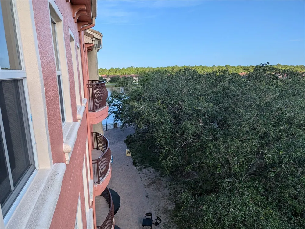 424 LUNA BELLA LANE #424 New Smyrna Beach, FL 32168