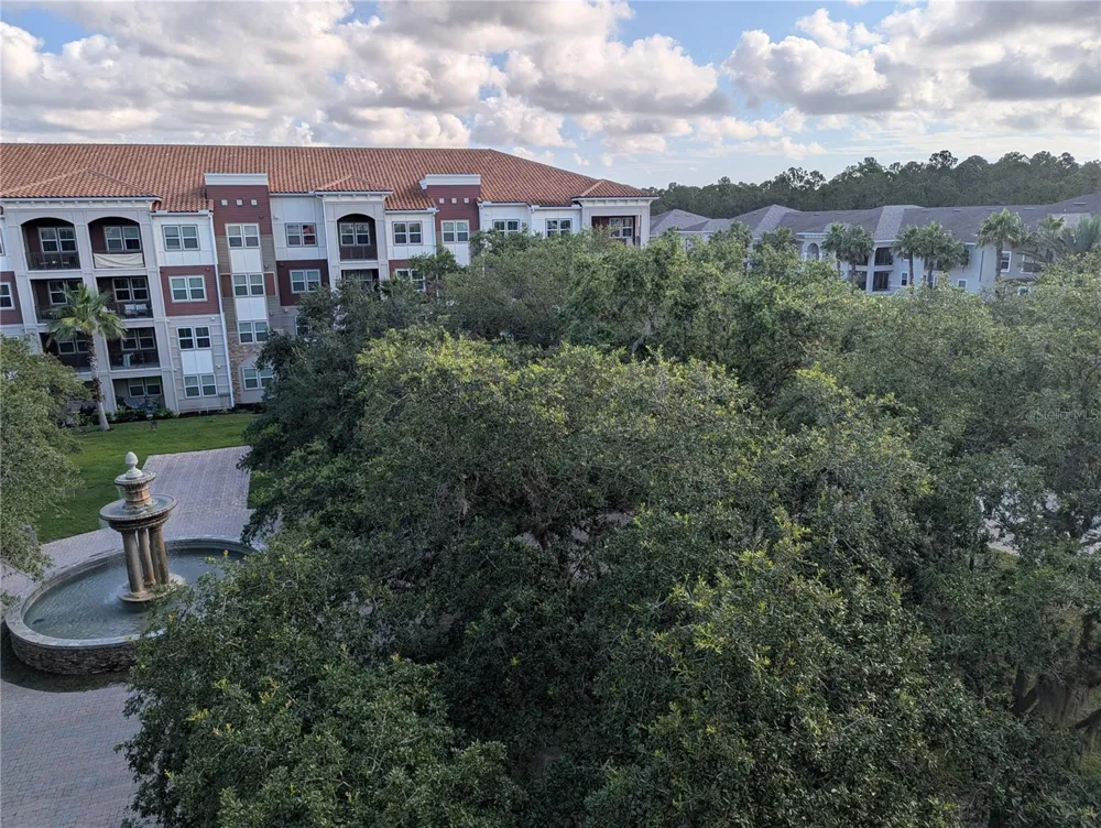 424 LUNA BELLA LANE #424 New Smyrna Beach, FL 32168