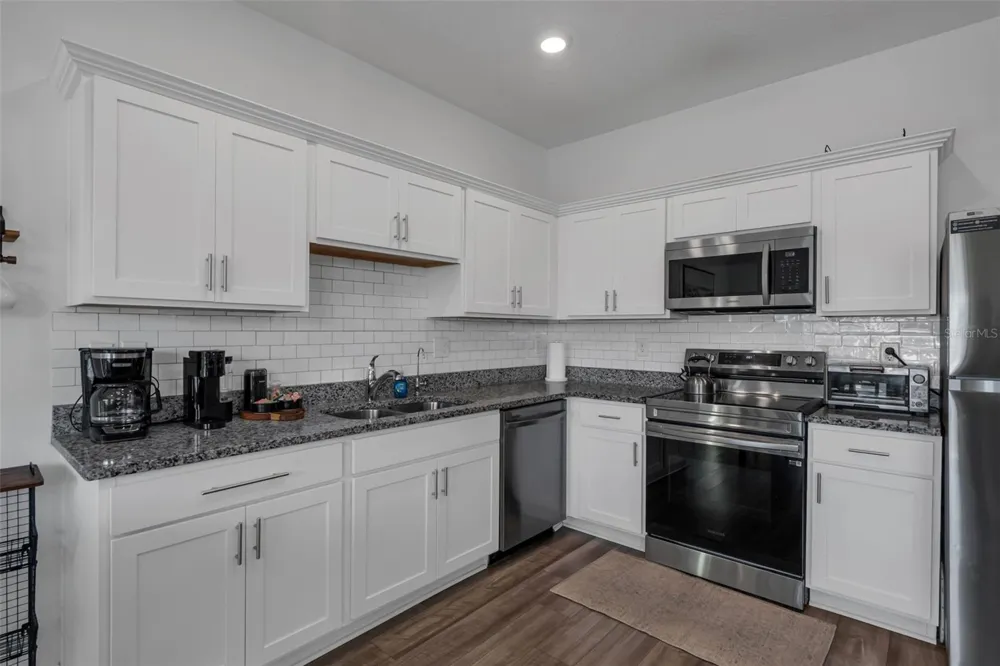 6359 KAY MORGAN LANE Gibsonton, FL 33534