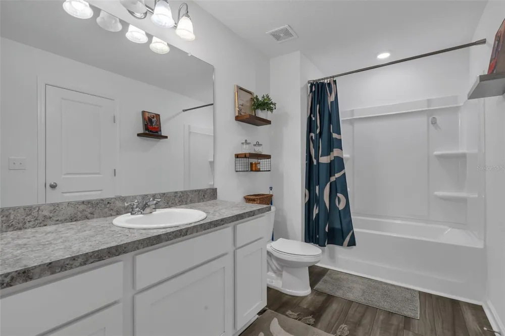 6359 KAY MORGAN LANE Gibsonton, FL 33534