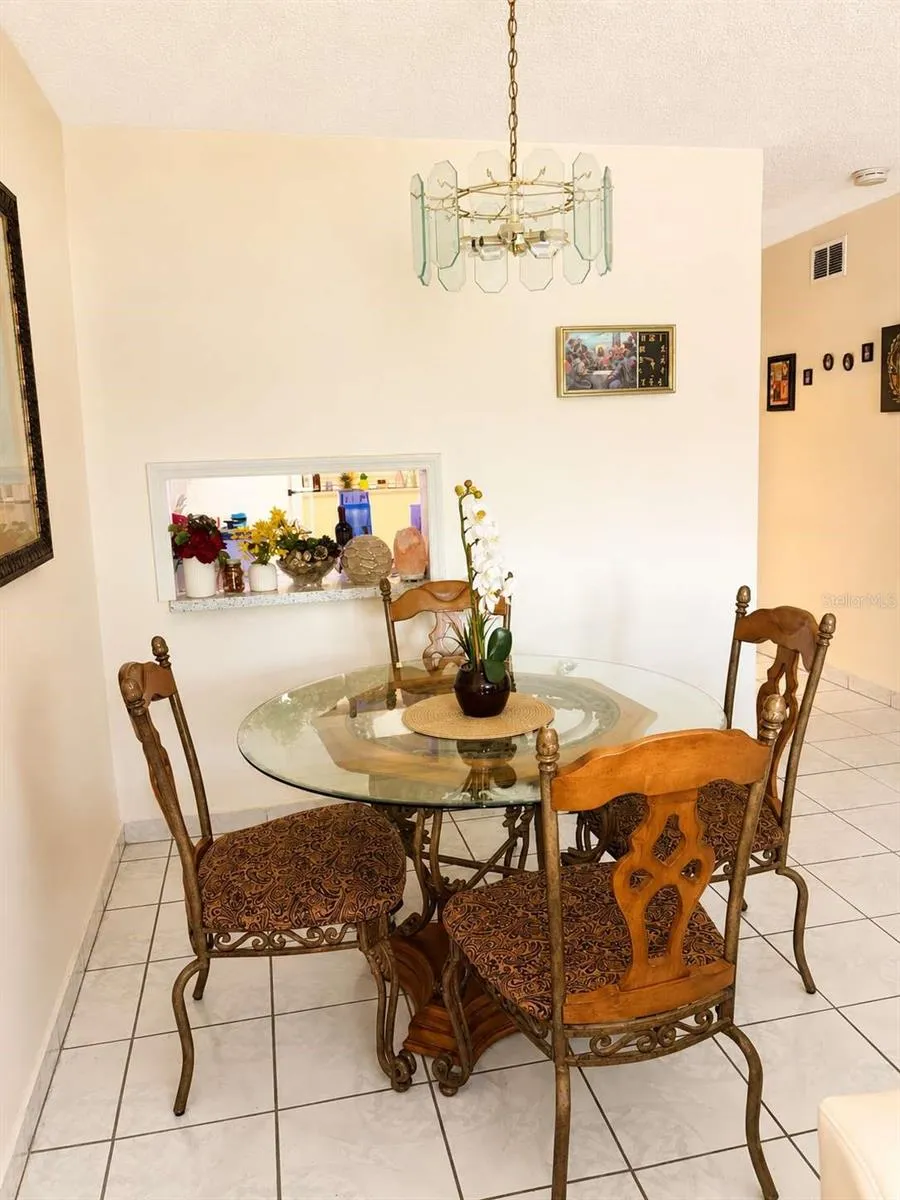 110 ROYAL PALM ROAD #208 Hialeah Gardens, FL 33016