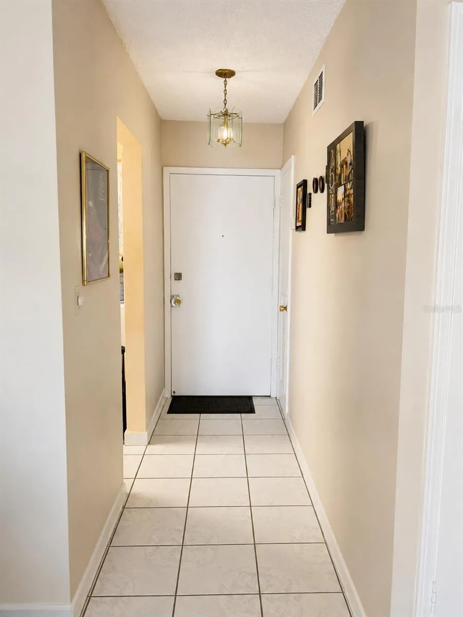 110 ROYAL PALM ROAD #208 Hialeah Gardens, FL 33016