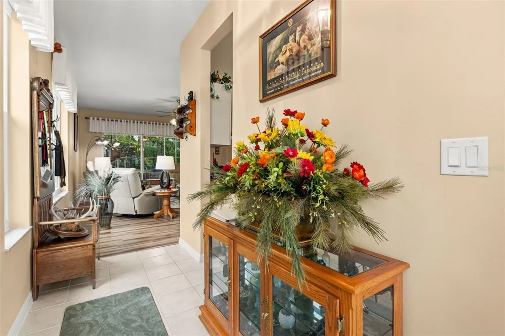 6170 SAILBOAT AVENUE Tavares, FL 32778