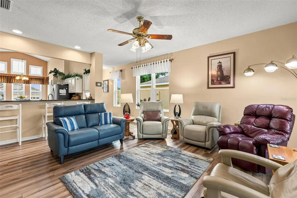 6170 SAILBOAT AVENUE Tavares, FL 32778