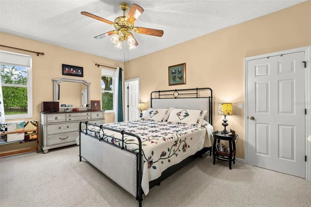 6170 SAILBOAT AVENUE Tavares, FL 32778