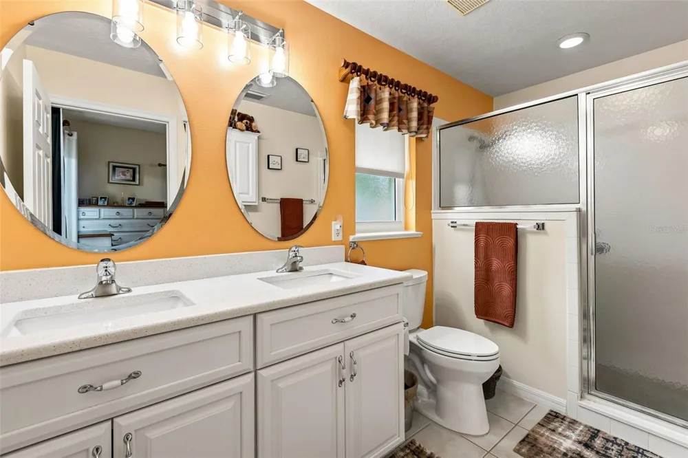 6170 SAILBOAT AVENUE Tavares, FL 32778