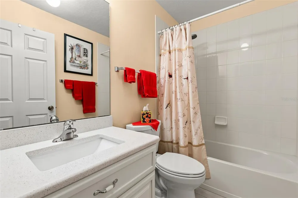 6170 SAILBOAT AVENUE Tavares, FL 32778