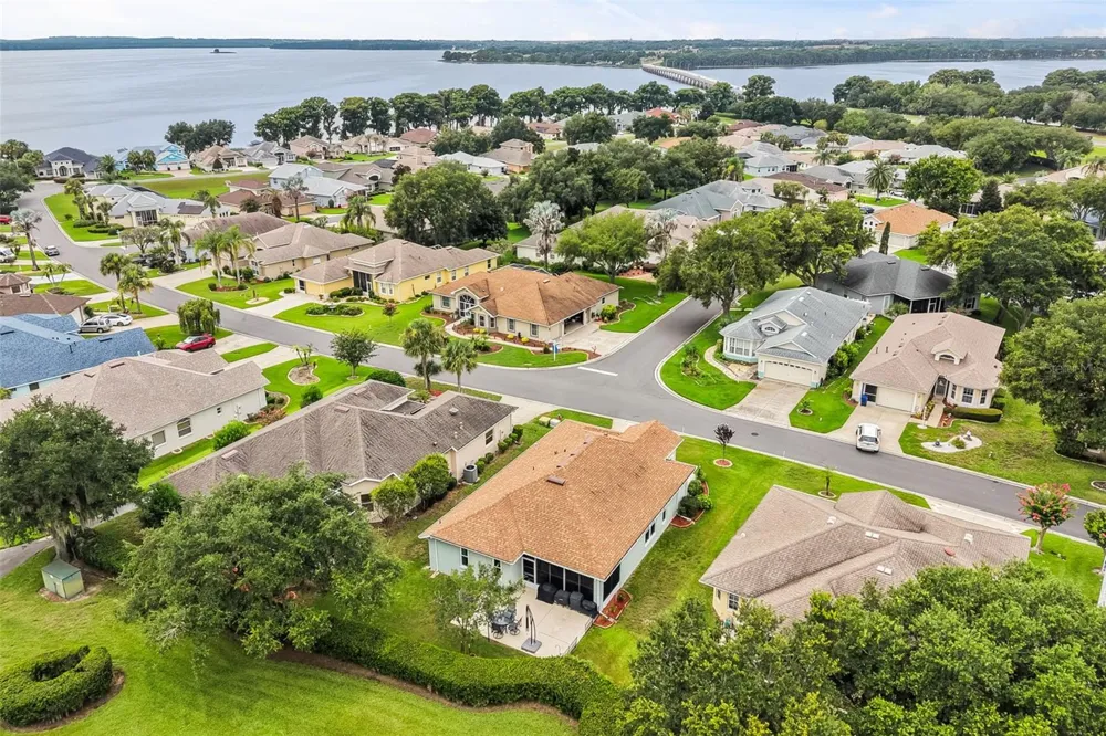 6170 SAILBOAT AVENUE Tavares, FL 32778