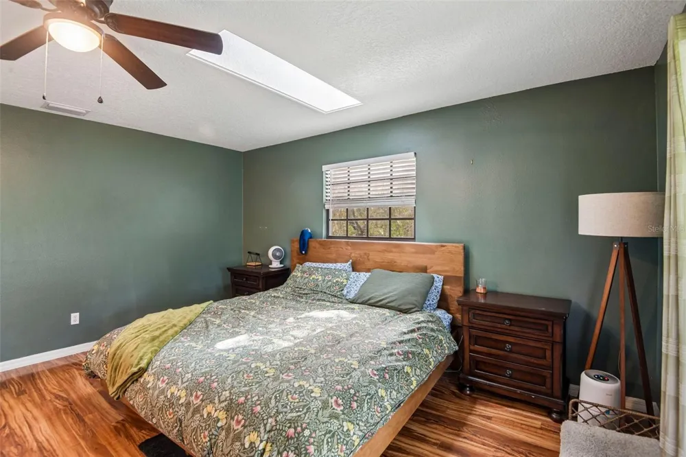 5831 114TH TERRACE Pinellas Park, FL 33782