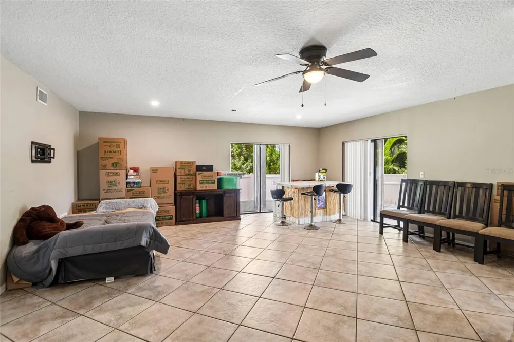 5831 114TH TERRACE Pinellas Park, FL 33782