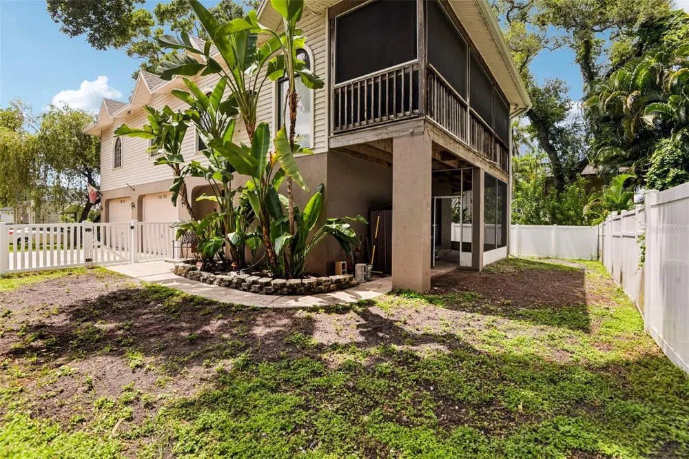 5831 114TH TERRACE Pinellas Park, FL 33782