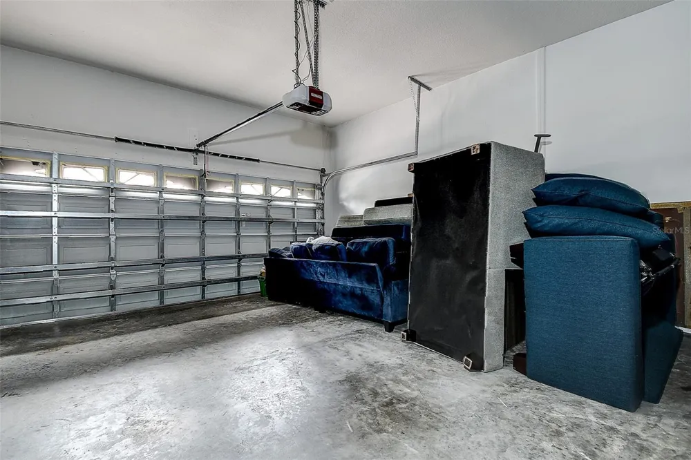 1426 HILLVIEW LANE Tarpon Springs, FL 34689