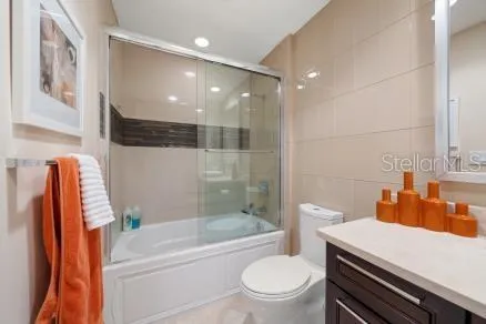 11 BAYMONT STREET #1006 Clearwater Beach, FL 33767