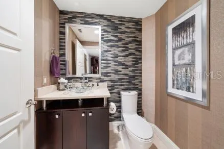 11 BAYMONT STREET #1006 Clearwater Beach, FL 33767