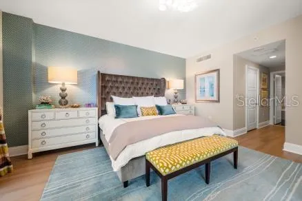 11 BAYMONT STREET #1006 Clearwater Beach, FL 33767