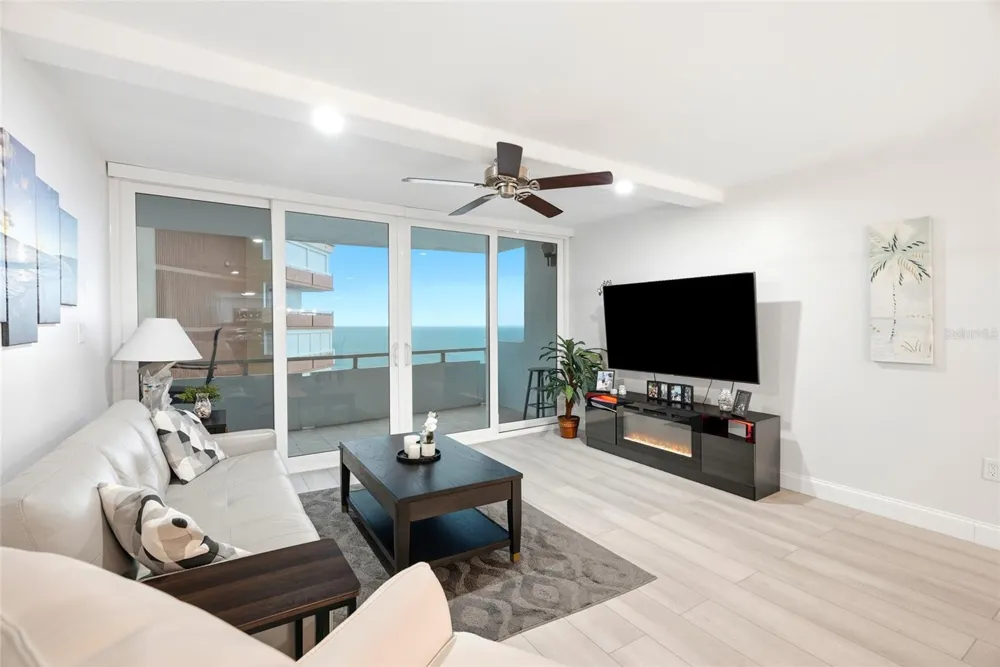 17920 GULF BOULEVARD #1502 St Petersburg, FL 33708
