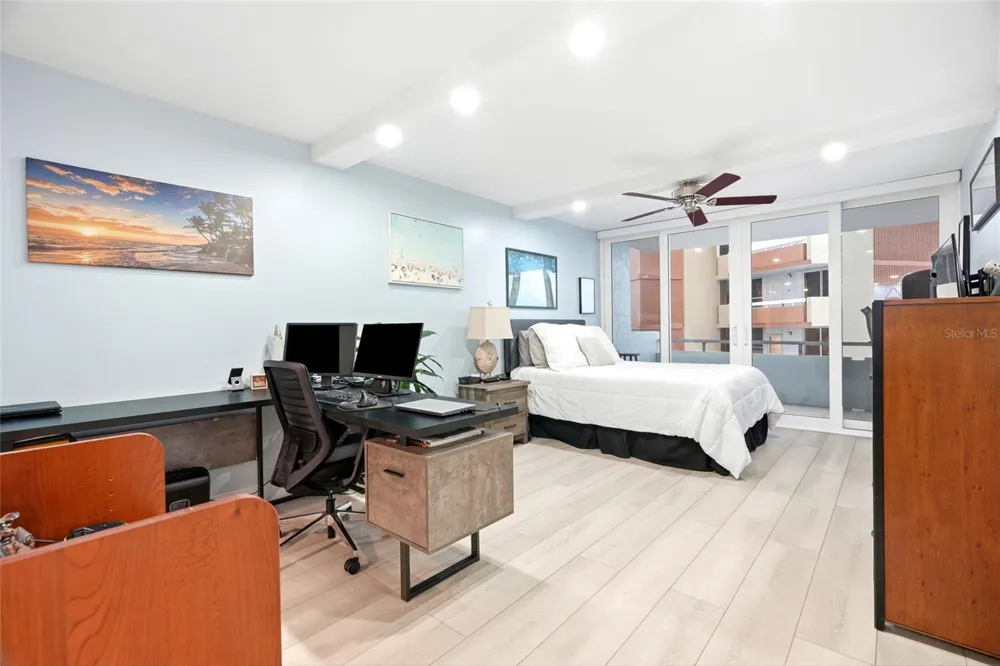 17920 GULF BOULEVARD #1502 St Petersburg, FL 33708