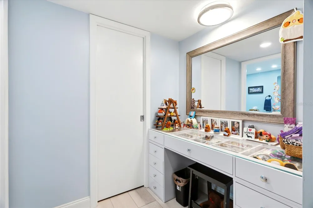 17920 GULF BOULEVARD #1502 St Petersburg, FL 33708