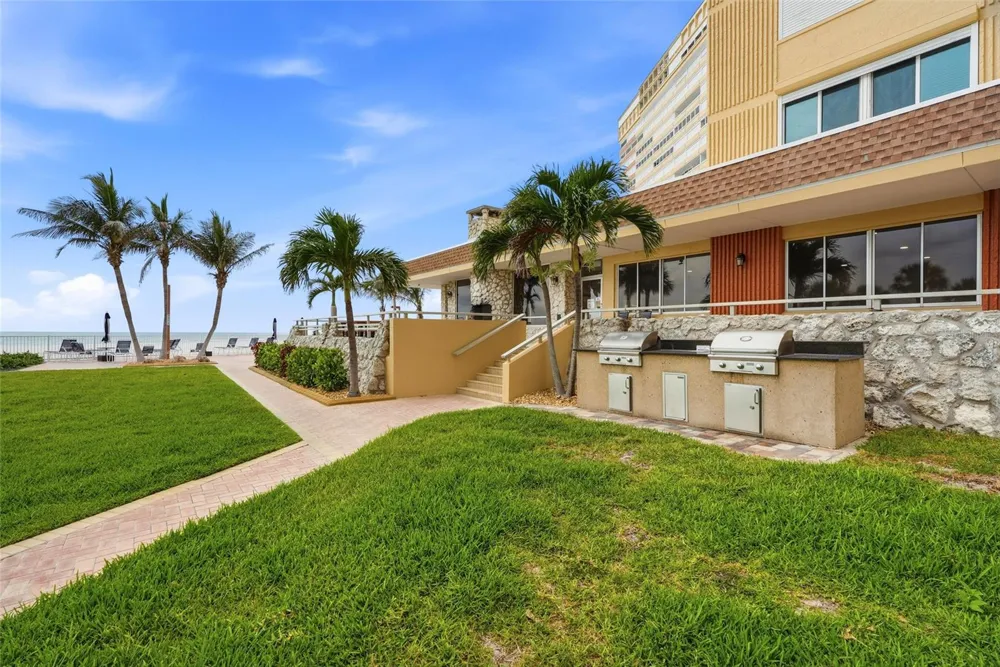 17920 GULF BOULEVARD #1502 St Petersburg, FL 33708