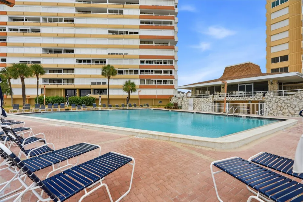 17920 GULF BOULEVARD #1502 St Petersburg, FL 33708