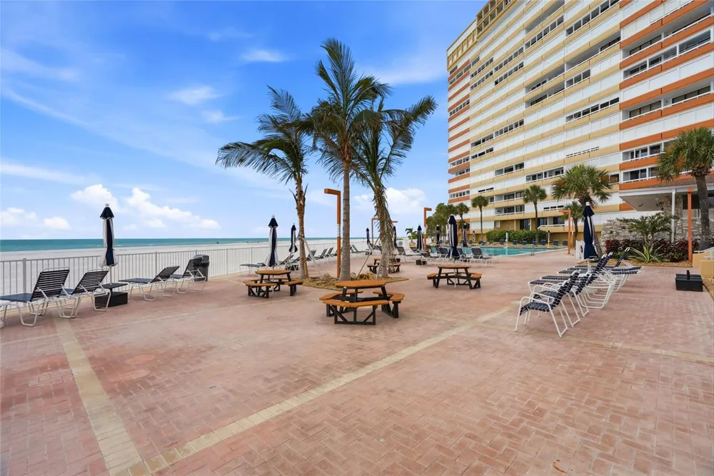 17920 GULF BOULEVARD #1502 St Petersburg, FL 33708