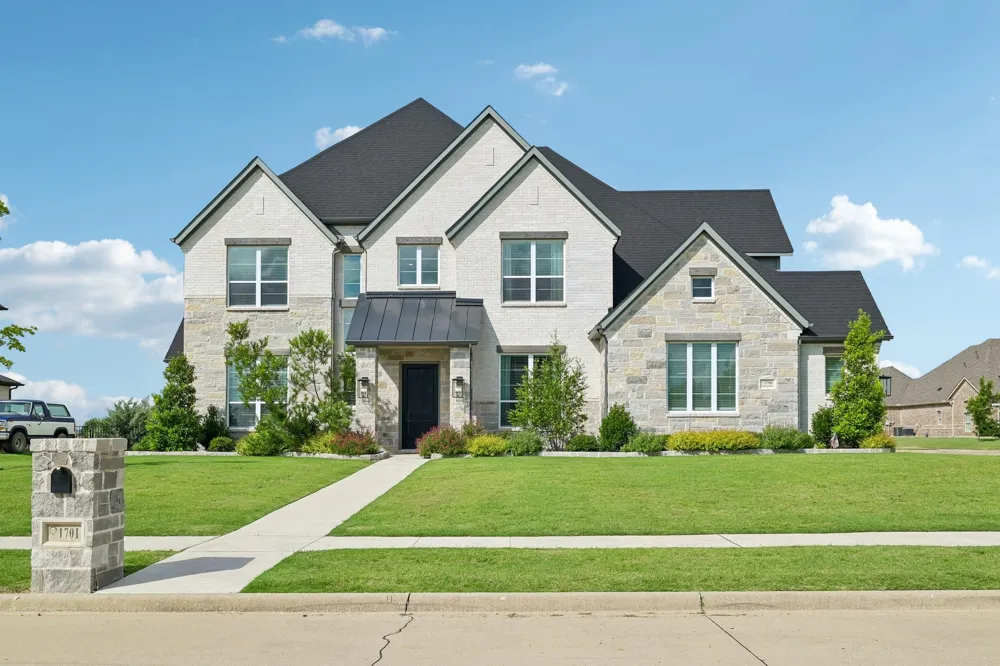 1701 Whispering Pines Lane Gunter, TX 75058